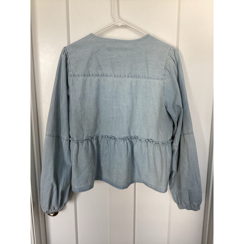 Velvet Heart Light Blue Denim Blouse with Front Tie - Size M - Picture 6 of 9